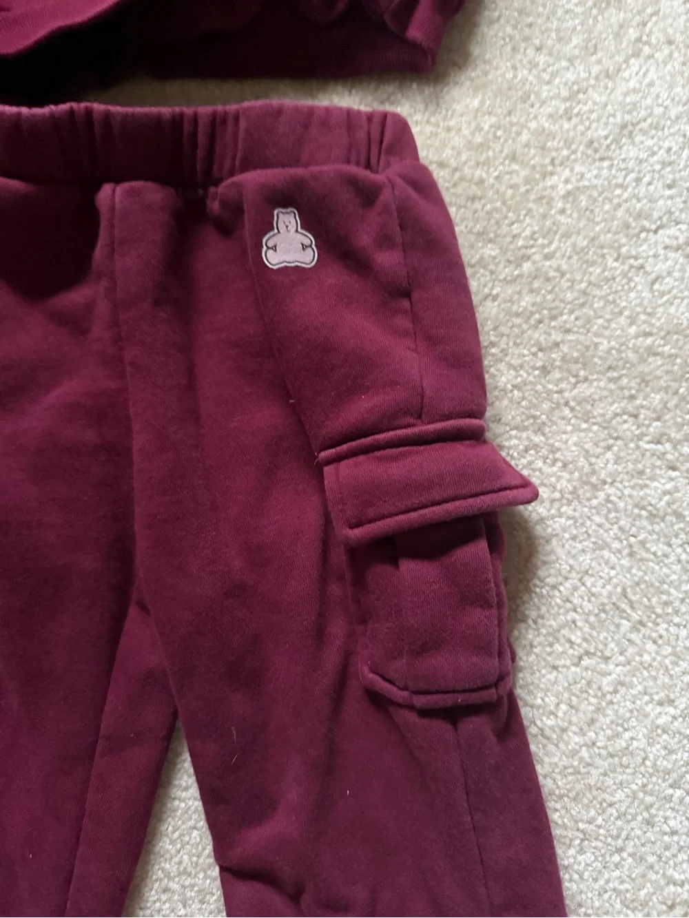 Gap Baby Girl Cargo Sweatpants and Sweatshirt in Burgundy